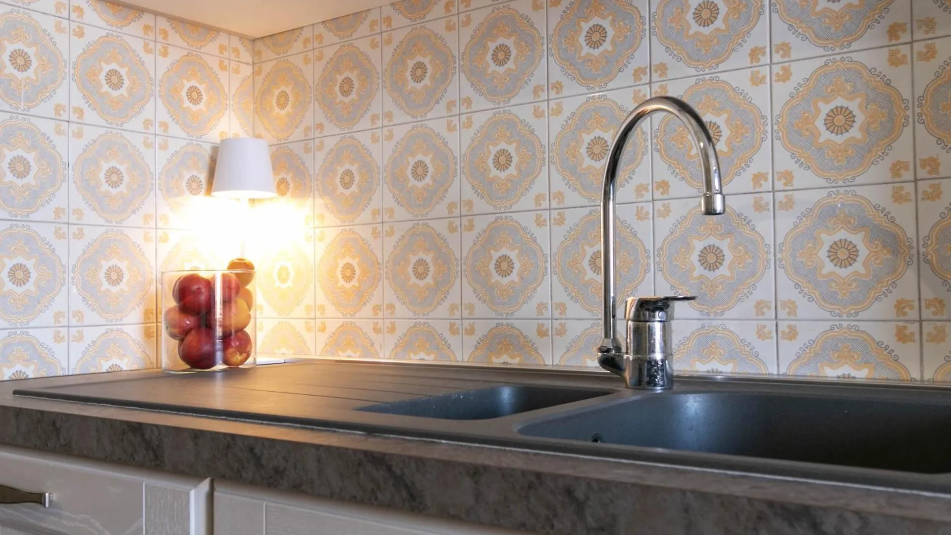 Mamma Ciccia - Root 12 Apartman Lierna